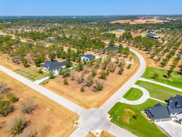 1648 Earhart Drive, Granbury, TX 76049