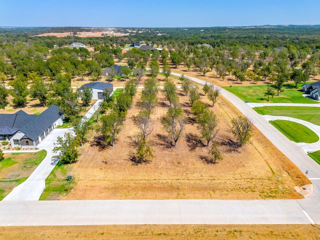 1648 Earhart Drive, Granbury, TX 76049