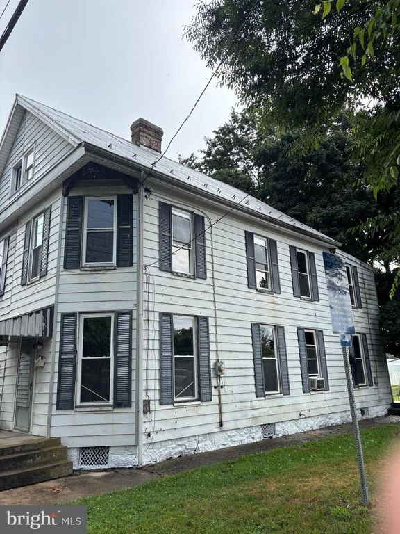 505 S SECOND ST, Chambersburg, PA 17201