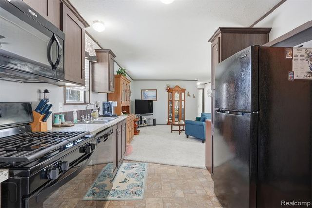 440 Flamingo Street, Rochester Hills, MI 48309