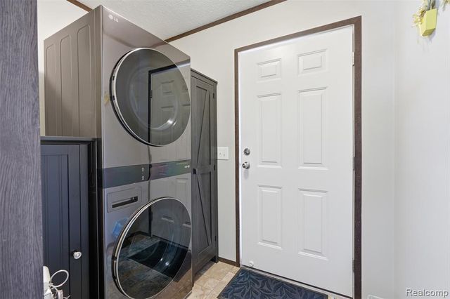 440 Flamingo Street, Rochester Hills, MI 48309