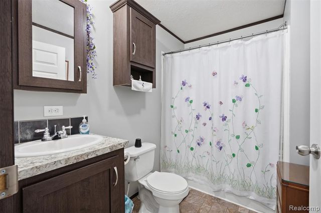 440 Flamingo Street, Rochester Hills, MI 48309