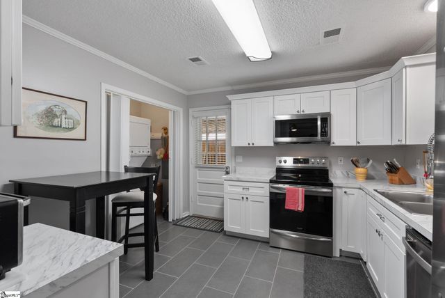204 Rainbow Drive, Greenville, SC 29617