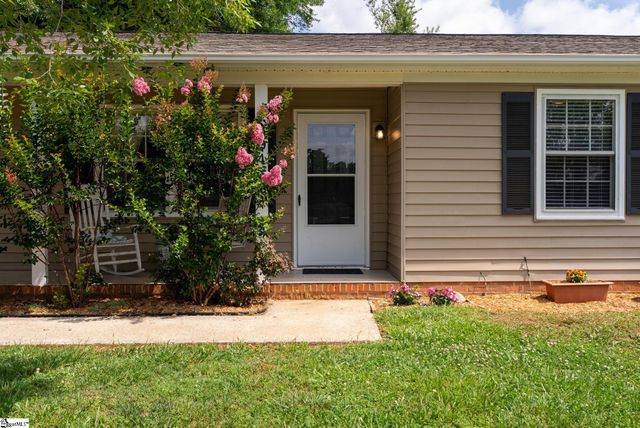 204 Rainbow Drive, Greenville, SC 29617