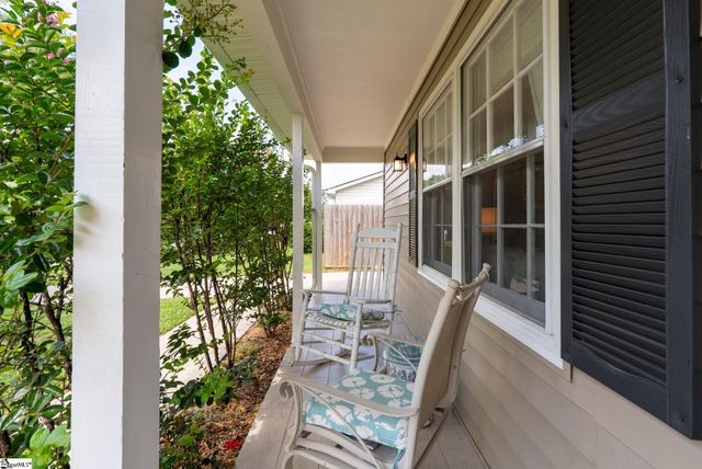 204 Rainbow Drive, Greenville, SC 29617