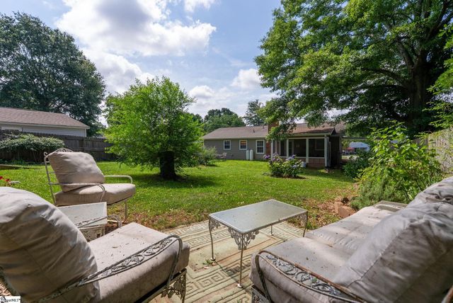 204 Rainbow Drive, Greenville, SC 29617