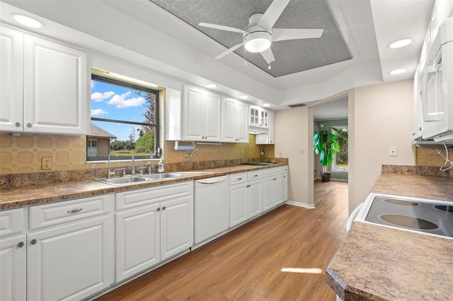 3006 BOLT DRIVE, Palm Harbor, FL 34685