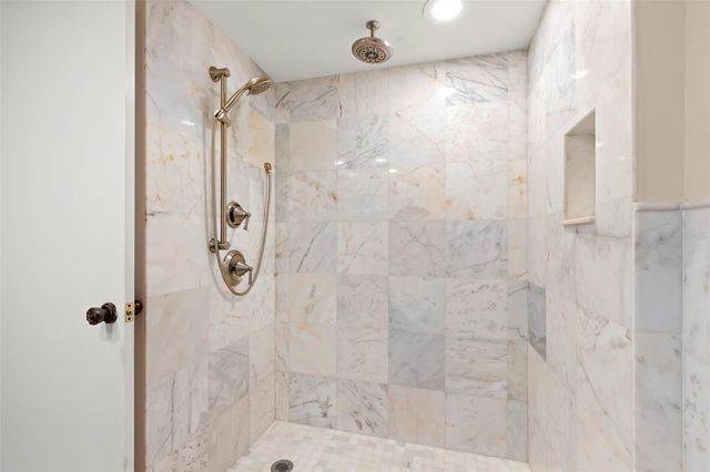 3006 BOLT DRIVE, Palm Harbor, FL 34685