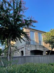 4655 Wild Indigo Street 260, Houston, TX 77027