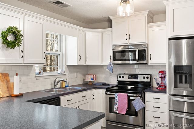 2219 Liberty Court, Jeffersonville, IN 47130