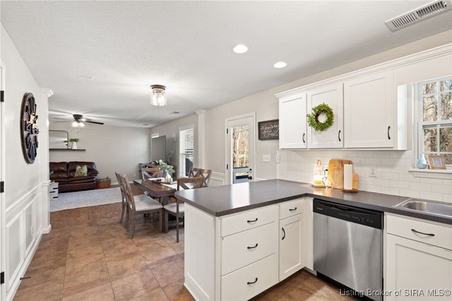 2219 Liberty Court, Jeffersonville, IN 47130