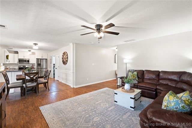 2219 Liberty Court, Jeffersonville, IN 47130