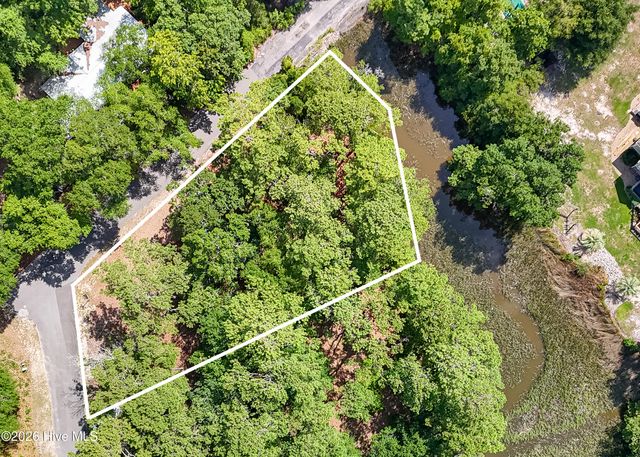 8920 Oyster Court SW, Sunset Beach, NC 28468