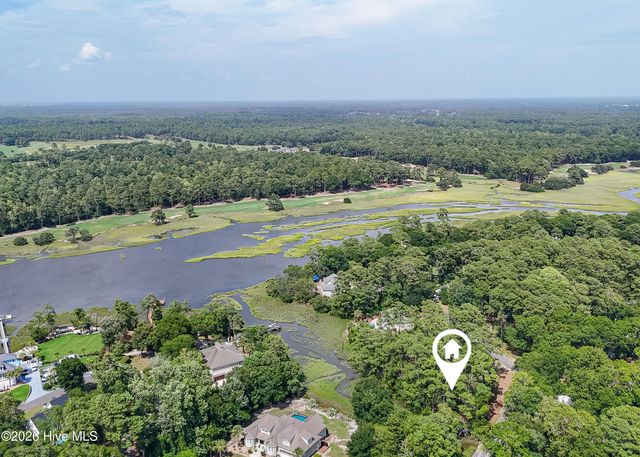 8920 Oyster Court SW, Sunset Beach, NC 28468