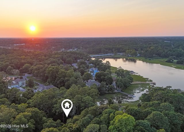 8920 Oyster Court SW, Sunset Beach, NC 28468