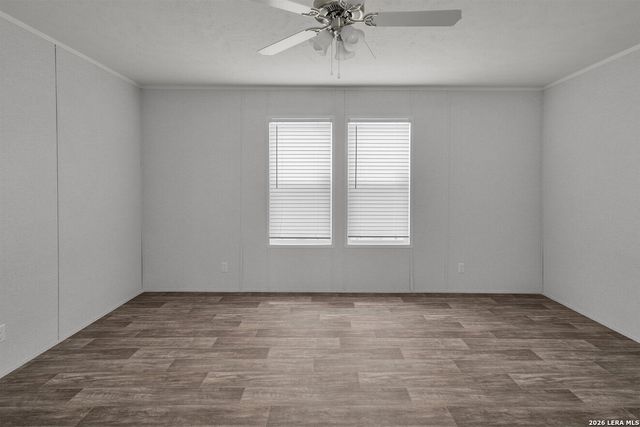 5161 CR302, Floresville, TX 78114