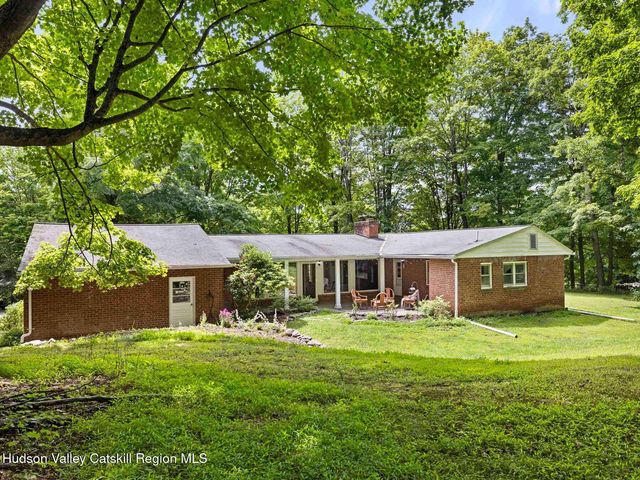 146 Flower Hill, Kingston, NY 12401