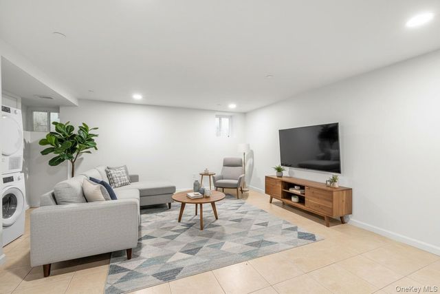 4038 194th Street AO1, Flushing, NY 11358