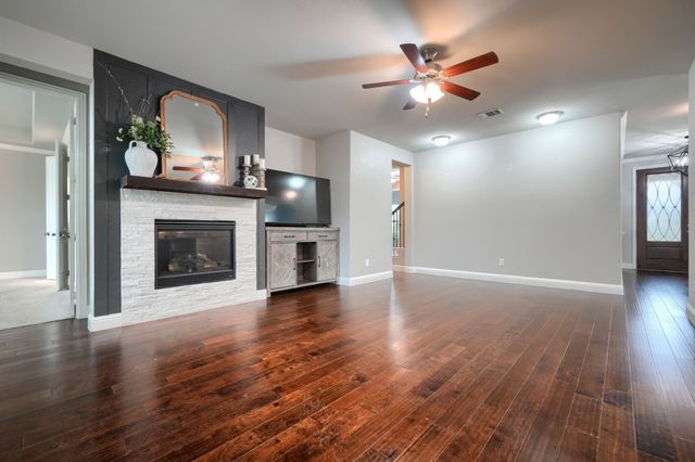 341 Sandy Creek Drive, Sunnyvale, TX 75182