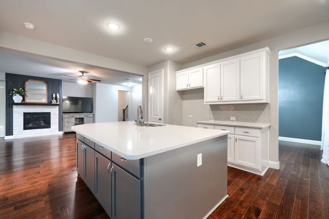 341 Sandy Creek Drive, Sunnyvale, TX 75182