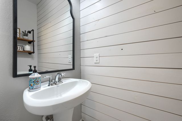 341 Sandy Creek Drive, Sunnyvale, TX 75182