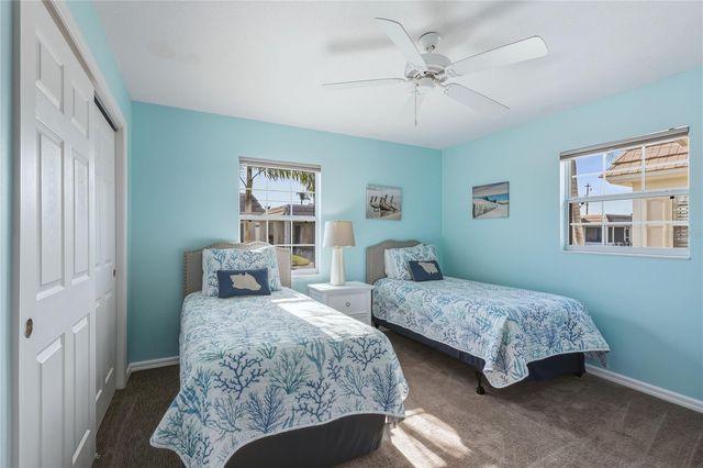 6150 MIDNIGHT PASS ROAD 26, Sarasota, FL 34242