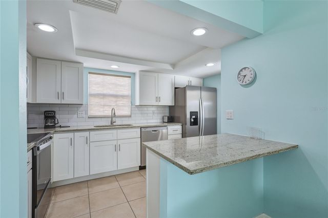 6150 MIDNIGHT PASS ROAD 26, Sarasota, FL 34242