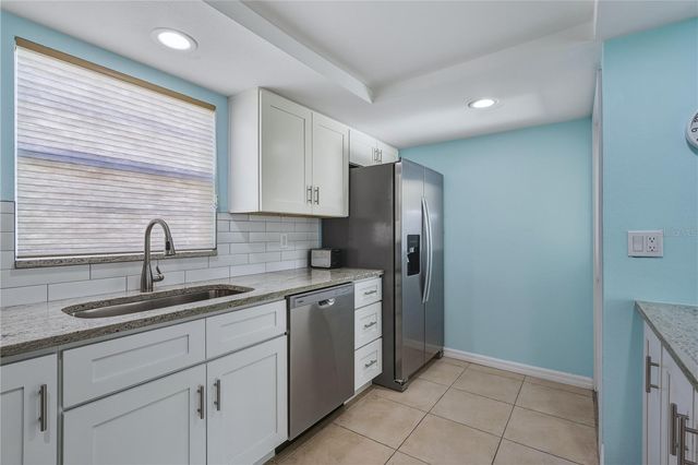 6150 MIDNIGHT PASS ROAD 26, Sarasota, FL 34242