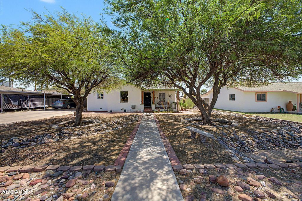 381 W PIMA Avenue, Coolidge, AZ 85128 — photo 2