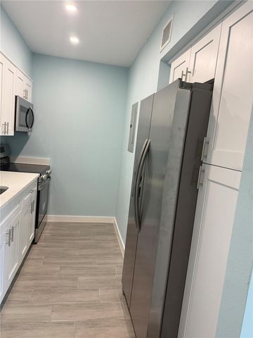 171 MEDALLION BOULEVARD B, Madeira Beach, FL 33708