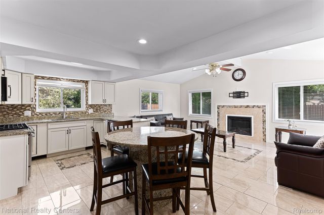 37050 Calka Drive, Sterling Heights, MI 48310