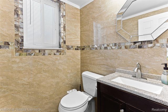 37050 Calka Drive, Sterling Heights, MI 48310