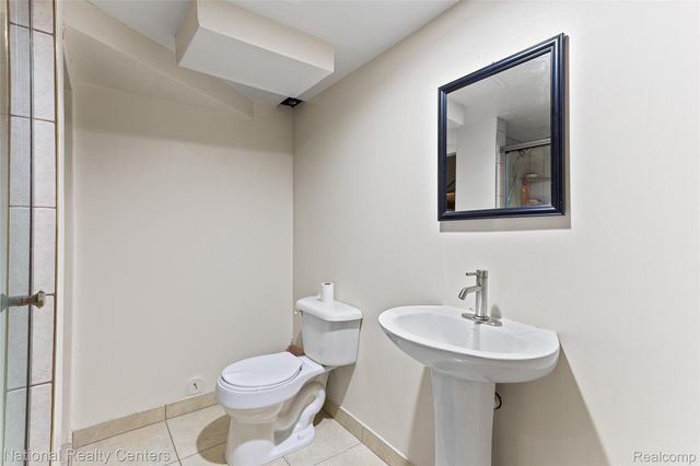 37050 Calka Drive, Sterling Heights, MI 48310