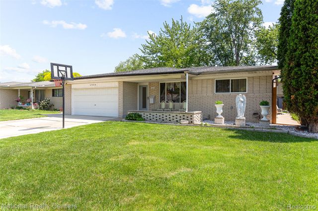 37050 Calka Drive, Sterling Heights, MI 48310