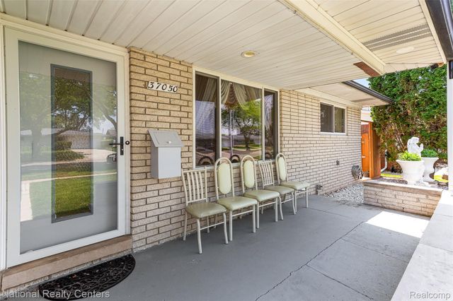 37050 Calka Drive, Sterling Heights, MI 48310