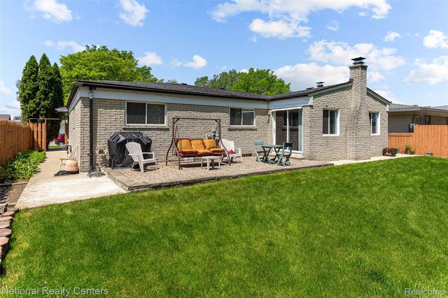 37050 Calka Drive, Sterling Heights, MI 48310