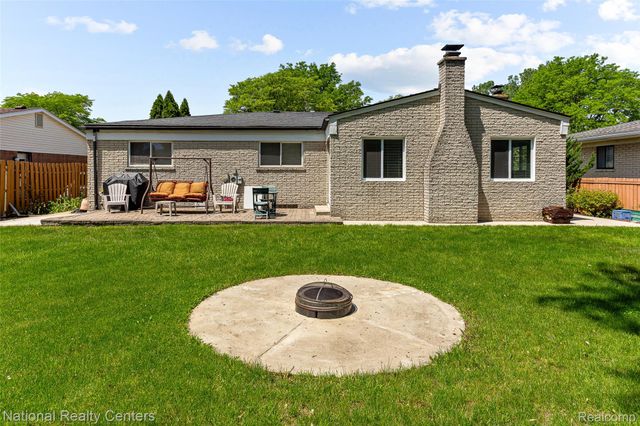 37050 Calka Drive, Sterling Heights, MI 48310