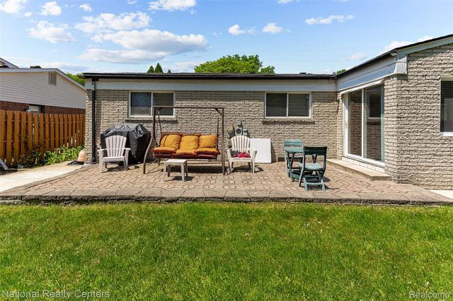 37050 Calka Drive, Sterling Heights, MI 48310