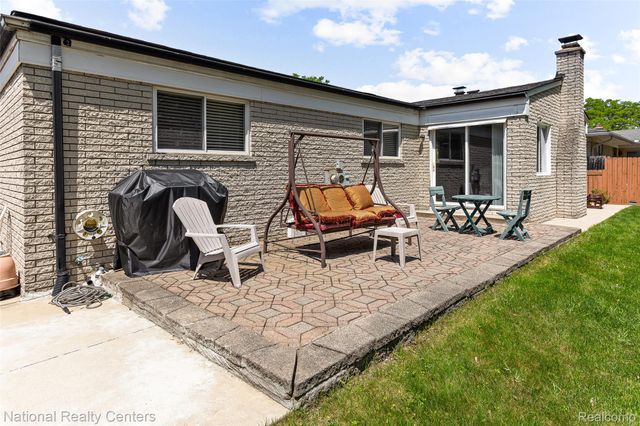 37050 Calka Drive, Sterling Heights, MI 48310