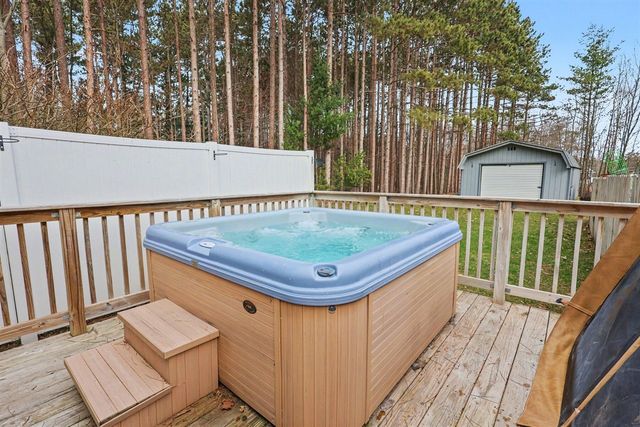 5314 W Lakewood Road, Whitehall, MI 49461