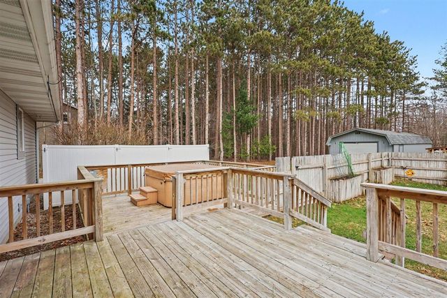 5314 W Lakewood Road, Whitehall, MI 49461