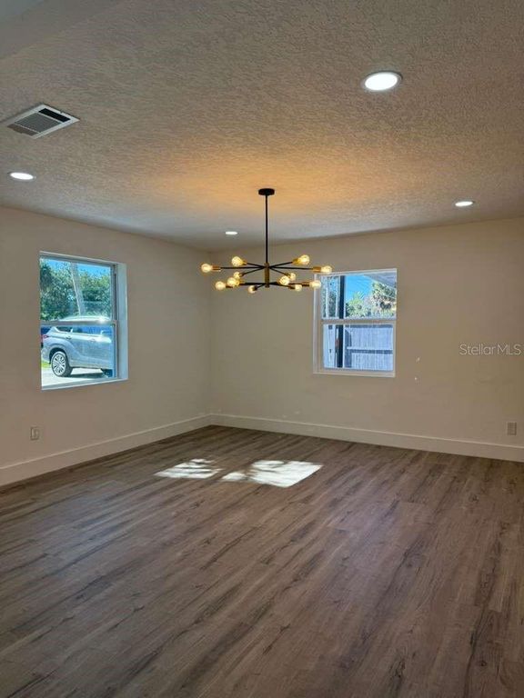 Image 16 of property listing at 581 CALLE GRANDE STREET, Ormond Beach, FL 32174