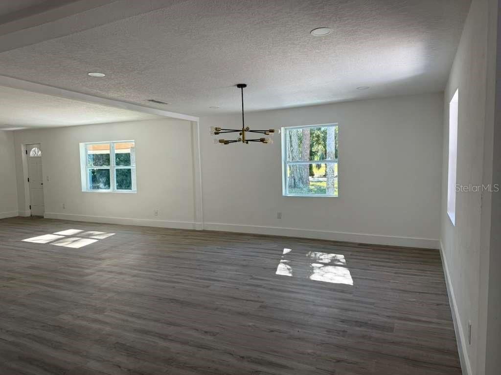 Image 17 of property listing at 581 CALLE GRANDE STREET, Ormond Beach, FL 32174
