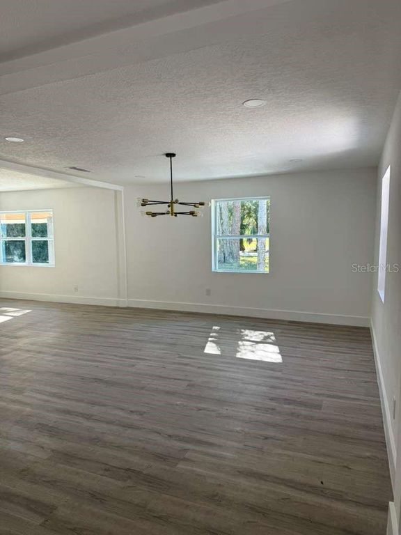 Image 18 of property listing at 581 CALLE GRANDE STREET, Ormond Beach, FL 32174