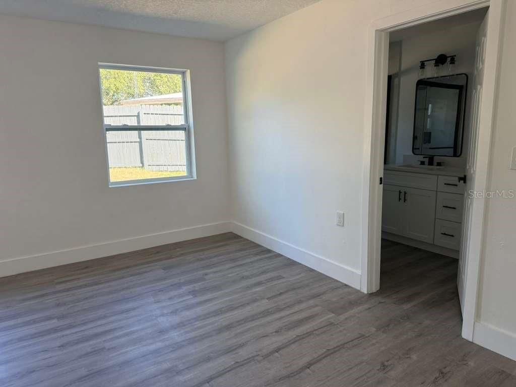 Image 30 of property listing at 581 CALLE GRANDE STREET, Ormond Beach, FL 32174