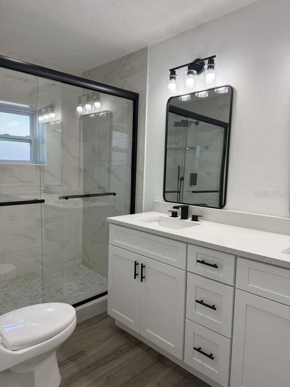 Image 31 of property listing at 581 CALLE GRANDE STREET, Ormond Beach, FL 32174