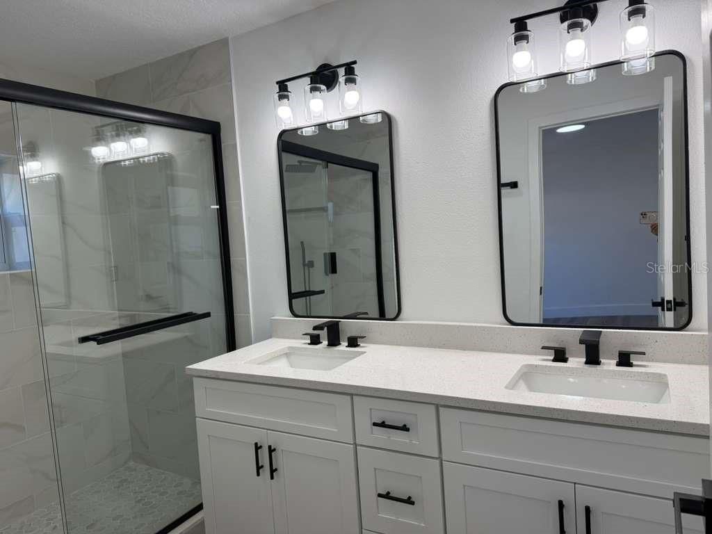 Image 33 of property listing at 581 CALLE GRANDE STREET, Ormond Beach, FL 32174