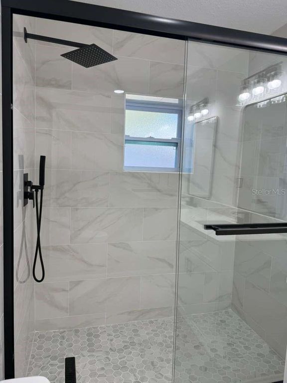 Image 34 of property listing at 581 CALLE GRANDE STREET, Ormond Beach, FL 32174