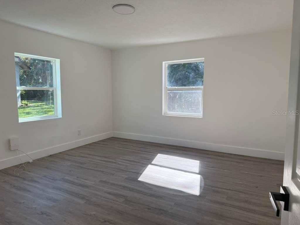 Image 36 of property listing at 581 CALLE GRANDE STREET, Ormond Beach, FL 32174