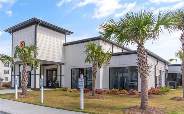 67 East Chapel Drive, Brunswick, GA 31525